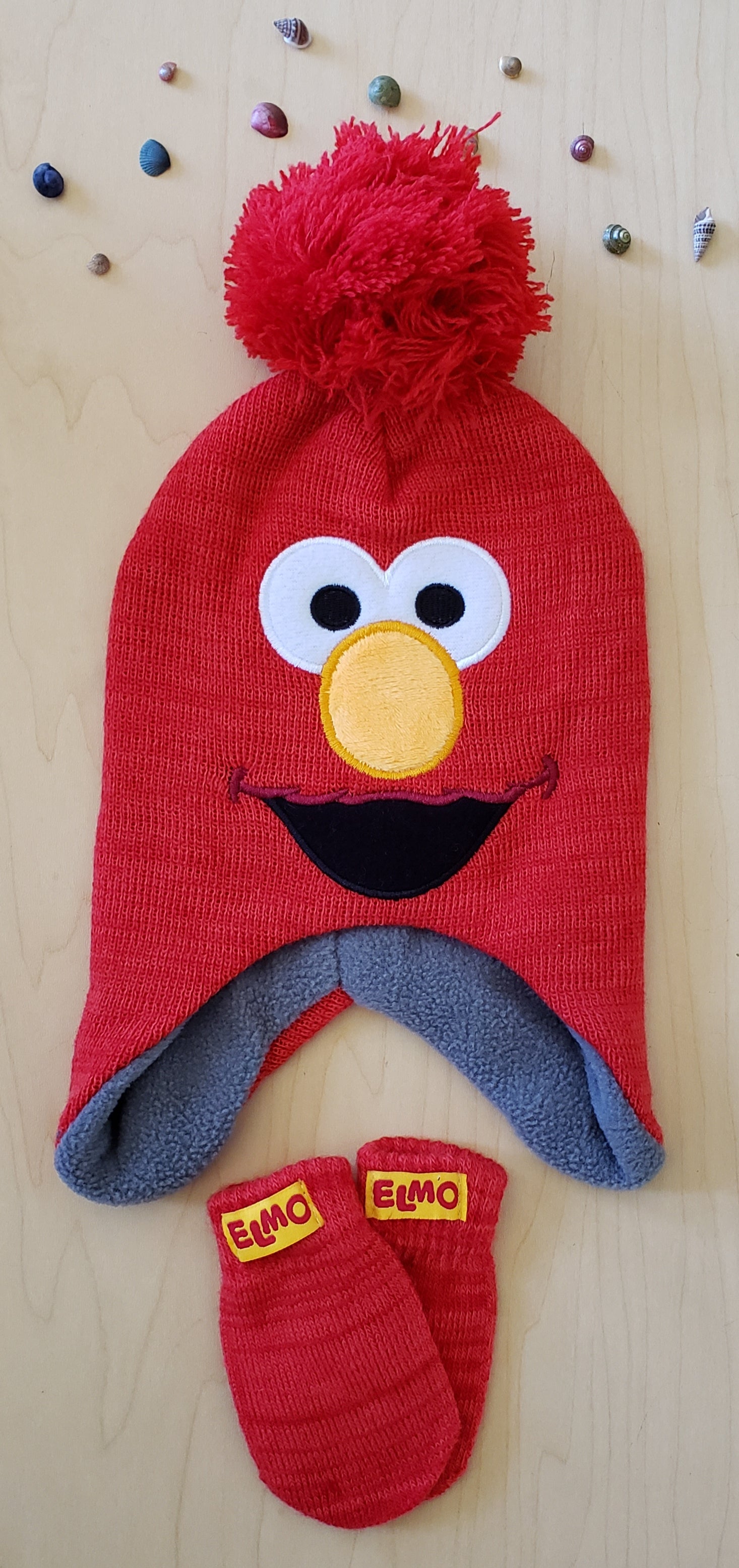 Toddler ELMO Beanie And Mittens