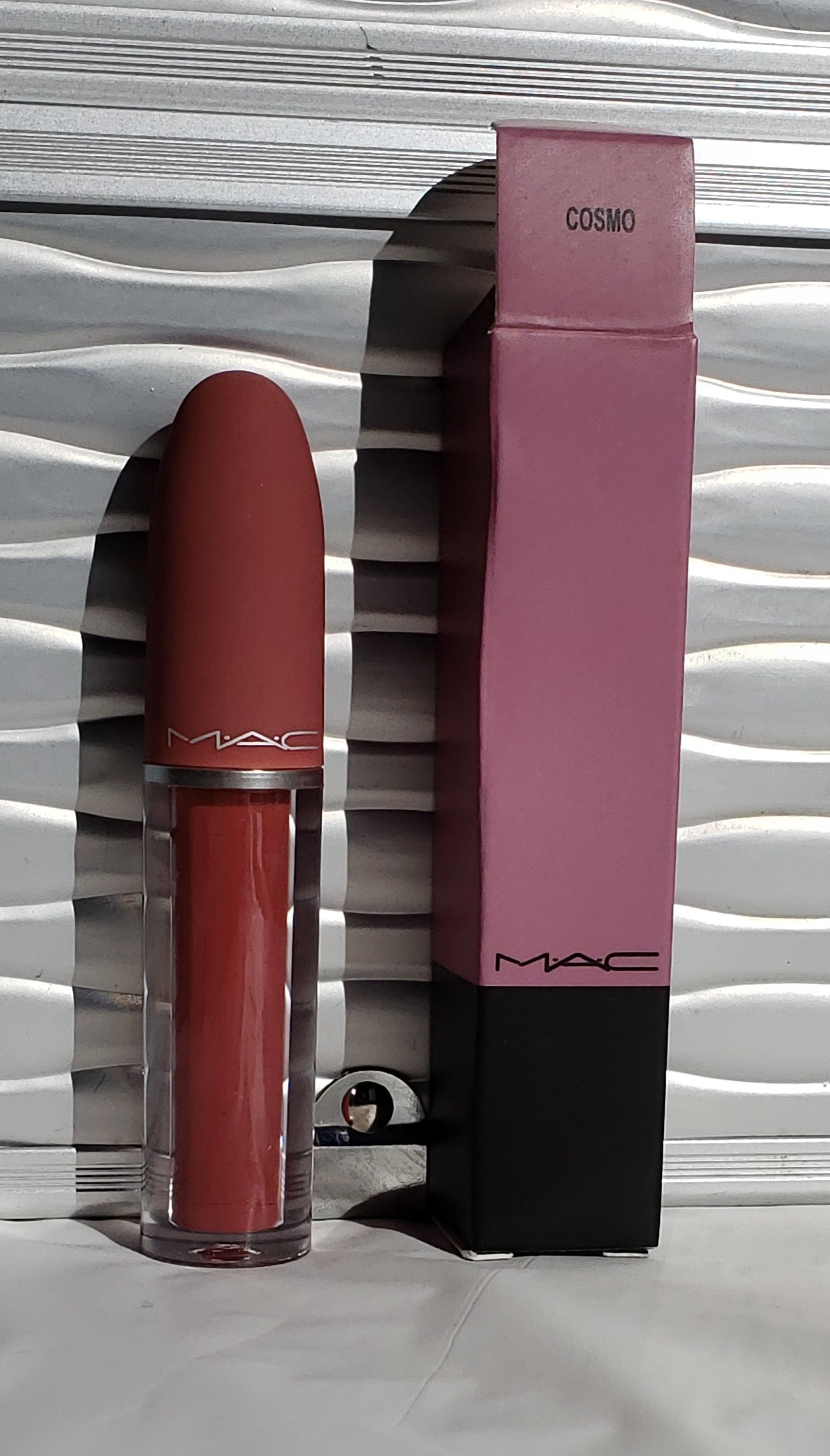 MAC Lustre Lipgloss