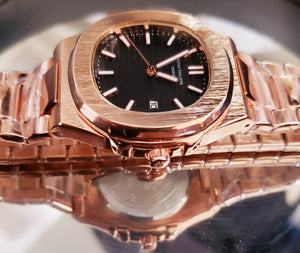 PATEK PHILIPPE Rose Gold Nautilus "PLAIN JANE"