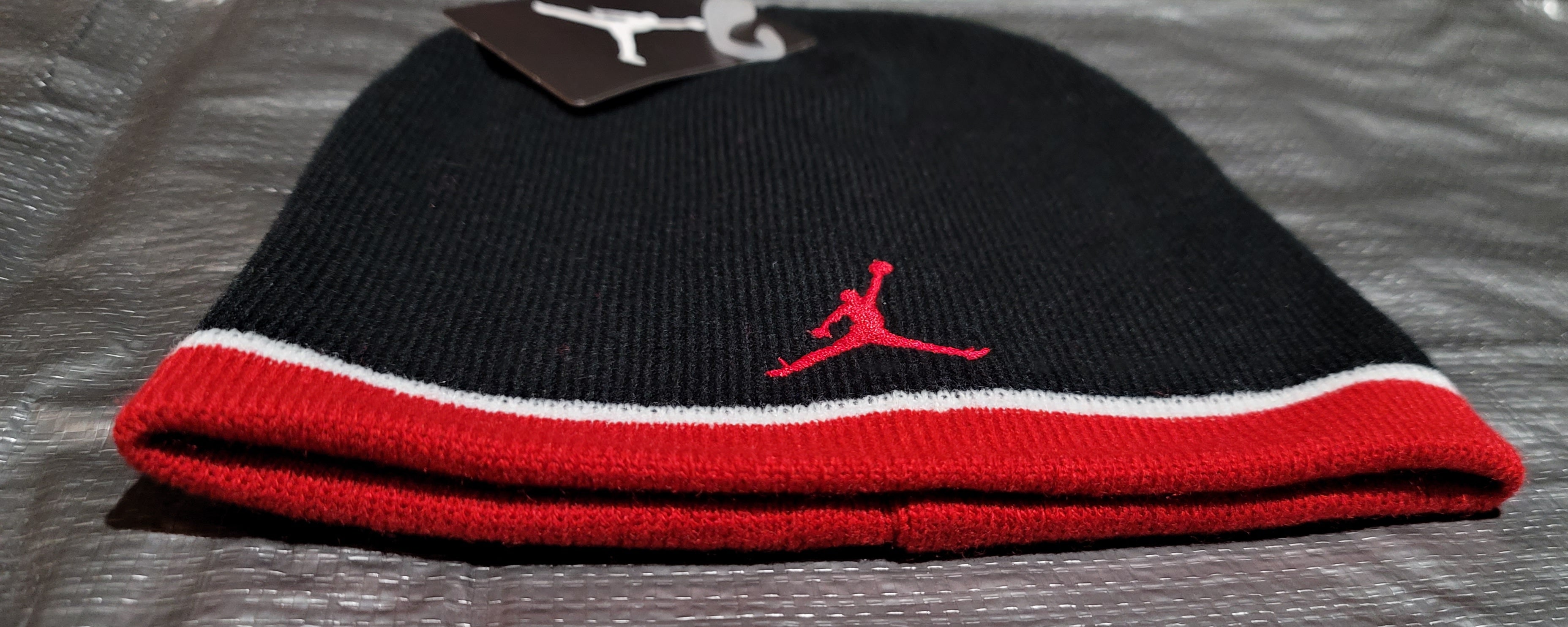 NIKE Beanies And More