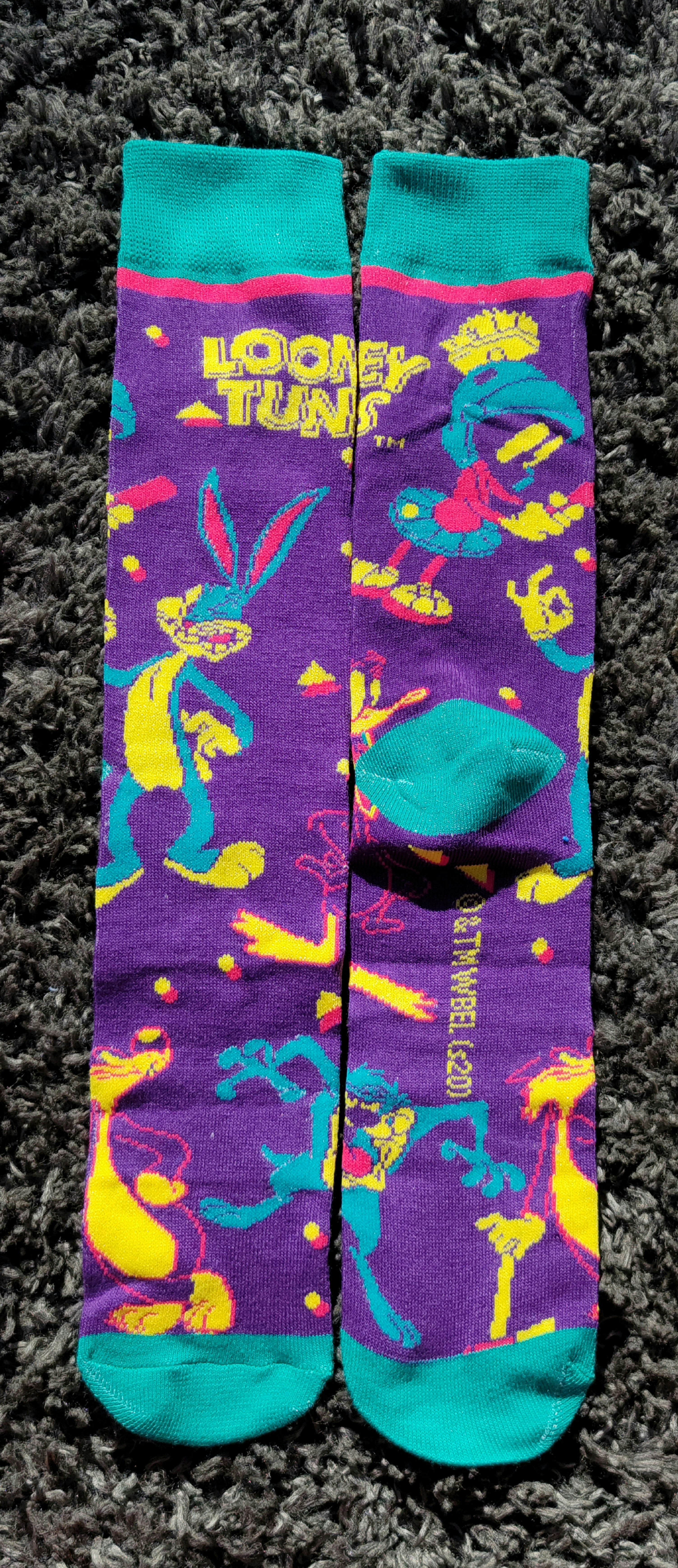 LOONEY TOONS CRAZY COLORS SOX