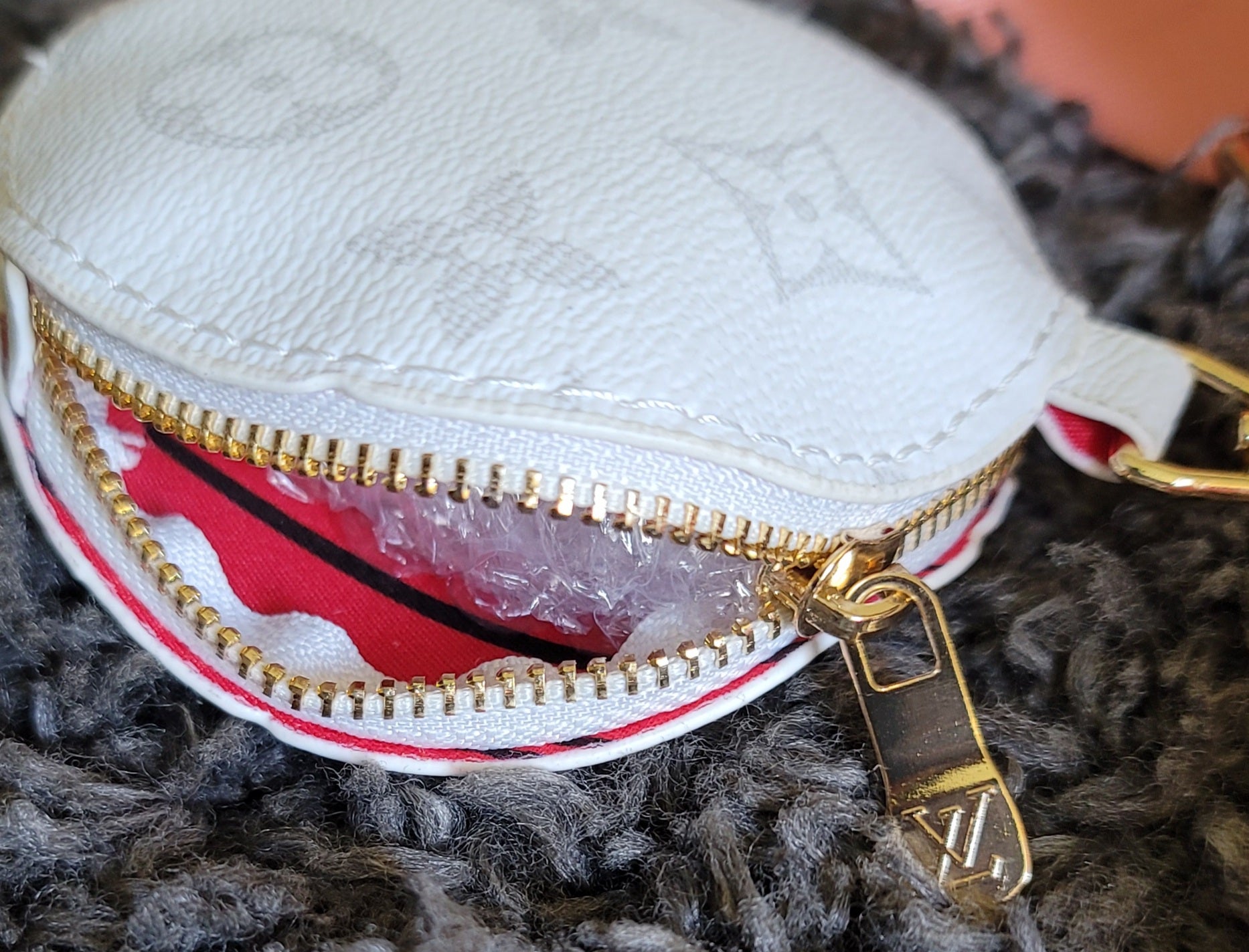 White And Pink "3 Piece" LOUIS VUITTON Shoulder Bag