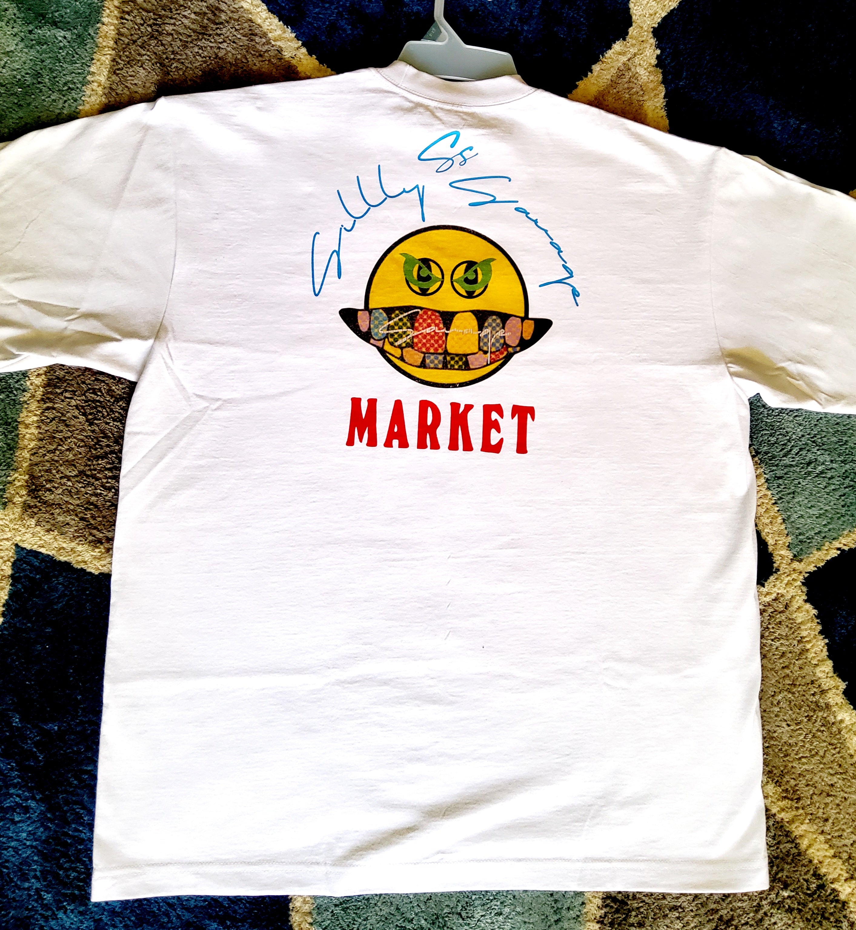 WHITE "SILLY SAVAGE MARKET" T SHIRT