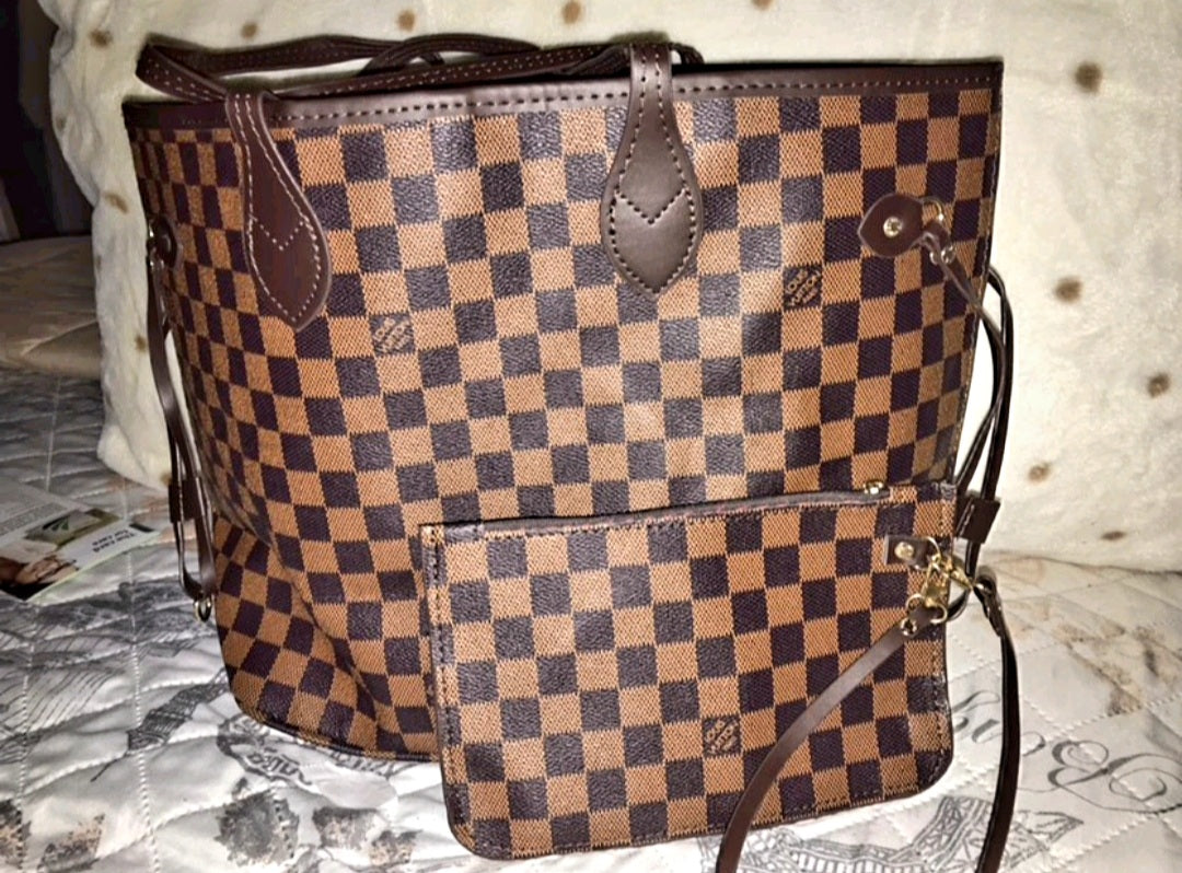 LV Neverfull W/ Small Clutch